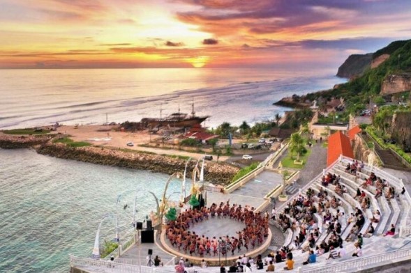 Pantai Melasti